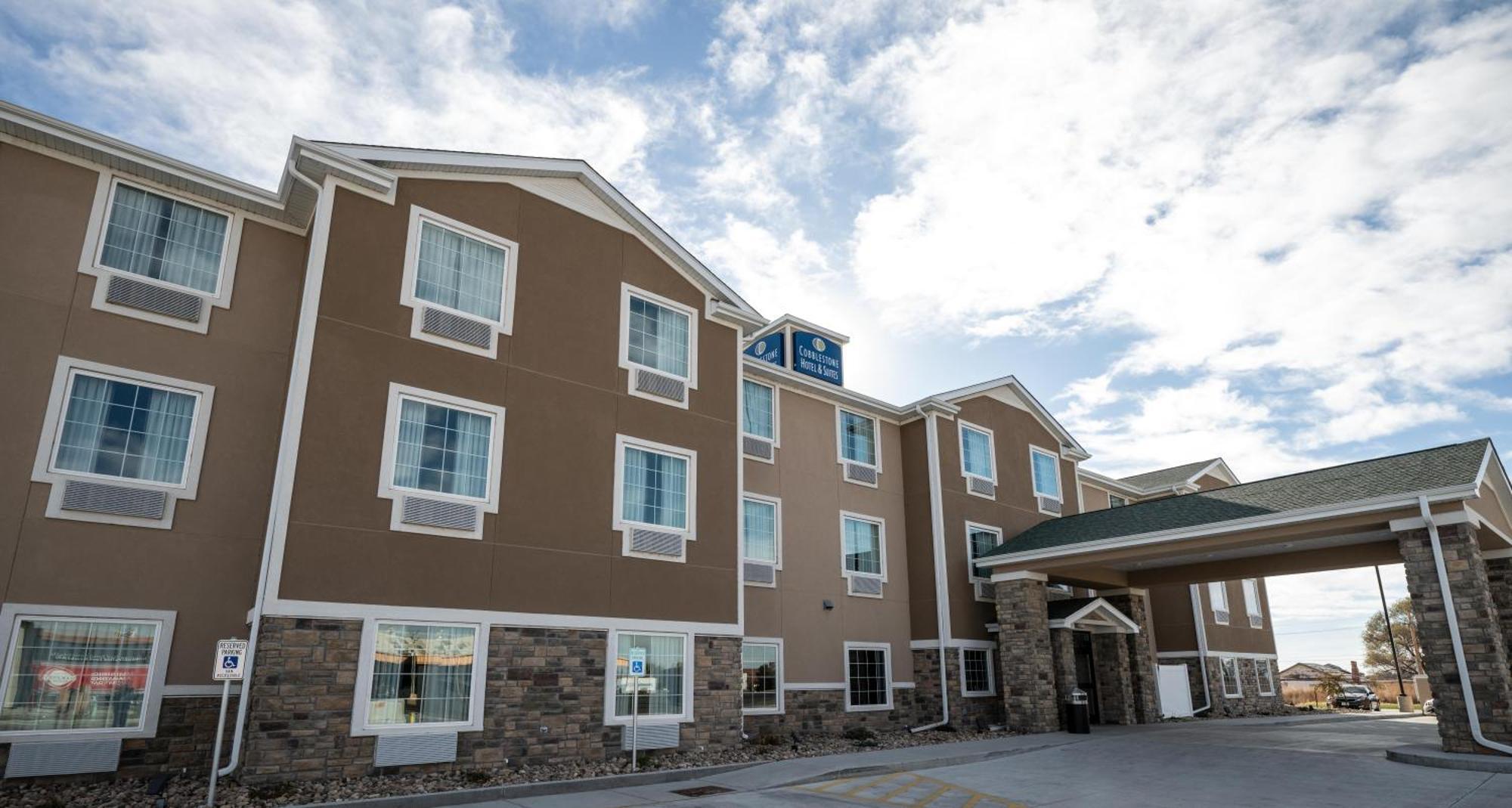 Cobblestone Hotel & Suites - Lamar Exterior photo